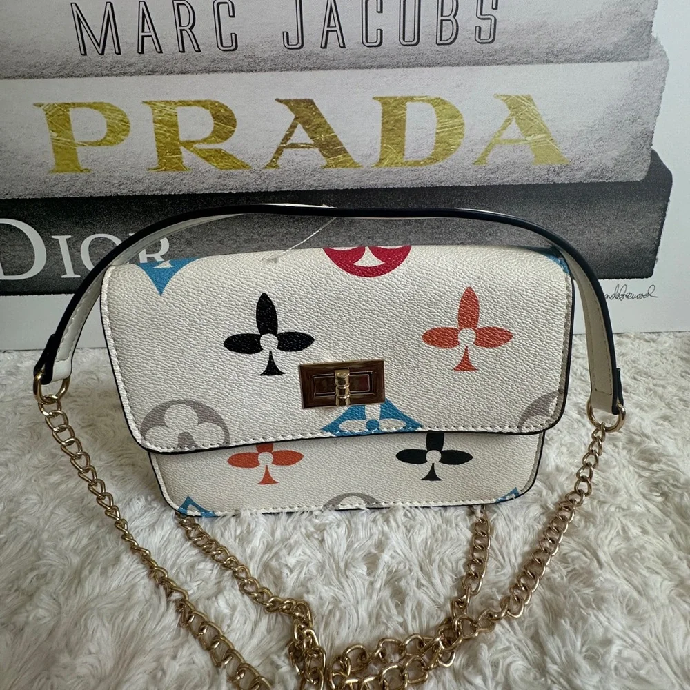 Stylish Cream Designer inspired Crossbody Bag - Picture 7 of 7